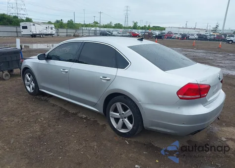 2013 Volkswagen Passat 2.5L Se из США, поврежденный, VIN 1VWBP7A3XDC148910